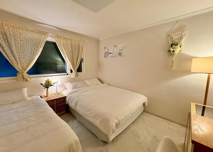 Mingle - 3 Bedroom Near Gocheok Sky Dome & Oryu Station Apartment Seoul