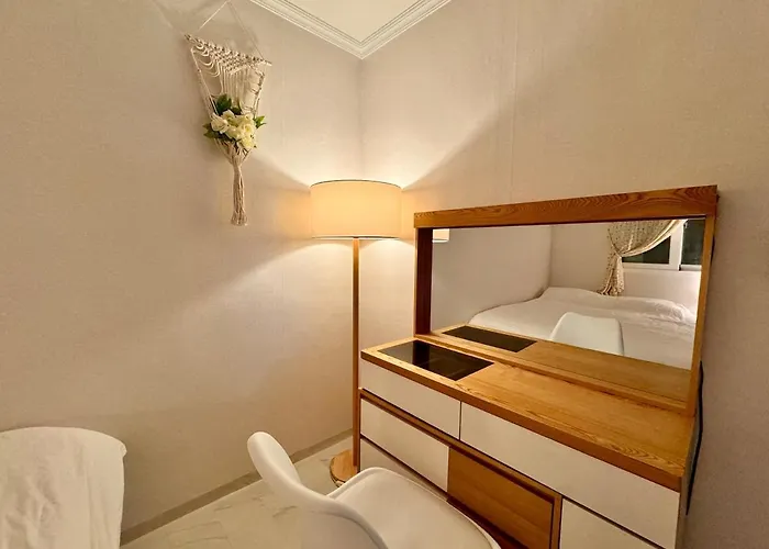 Apartment Mingle - 3 Bedroom Near Gocheok Sky Dome & Oryu Station *